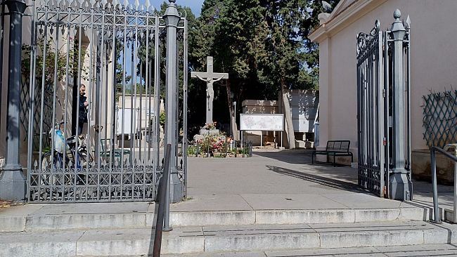 Trapani, operazioni di esumazione ed estumulazione ordinaria di salme al cimitero comunale