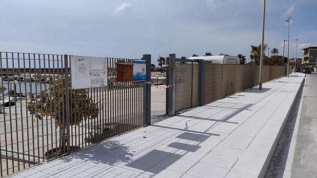 Mazara, quasi ultimato il marciapiedi lungo il porticciolo di San Vito
