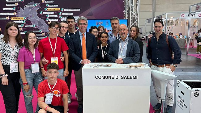 studenti-del-liceo-classico-e-del-tecnico-al-web-marketing-festival-di-rimini
