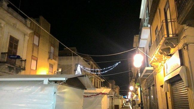 Misteridicittà/Cavi di città, versatili supporti e antica attrazione turistica. Basta un PRIC!