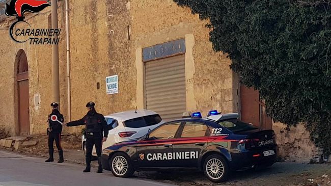 VIDEO- Alcamo, 5 persone arrestate per spaccio di droga. Ecco le immagini