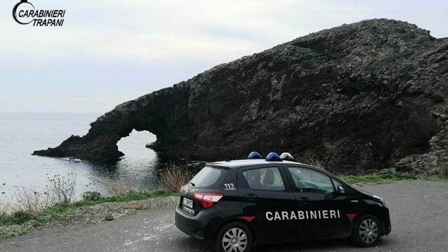 Pantelleria, 22enne in escandescenza al pronto soccorso: arrestato dai Carabinieri