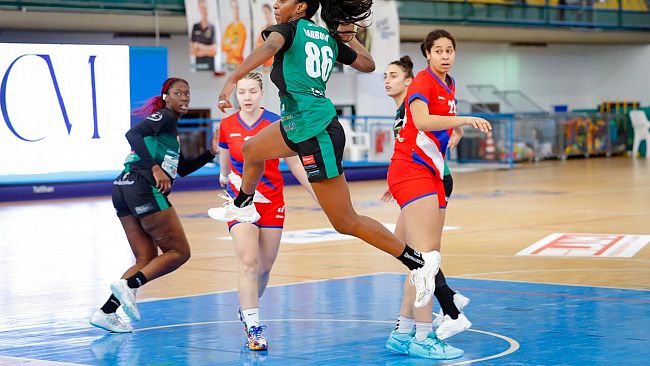 la-handball-erice-torna-a-vincere-42-17-contro-cellini-padova