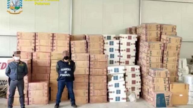 Contrabbando di sigarette, base a Mazara, scatta operazione 