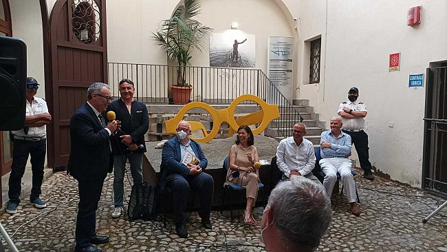 Il sindaco Catania alla presentazione del libro in memoria di Sebastiano Tusa