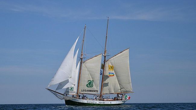 La Goletta Verde di Legambiente arriva in Sicilia.