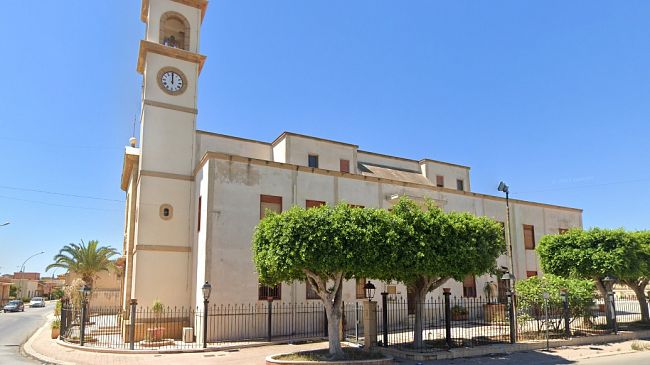 Tragedia durante il funerale: donna di 79 anni muore all’improvviso in chiesa