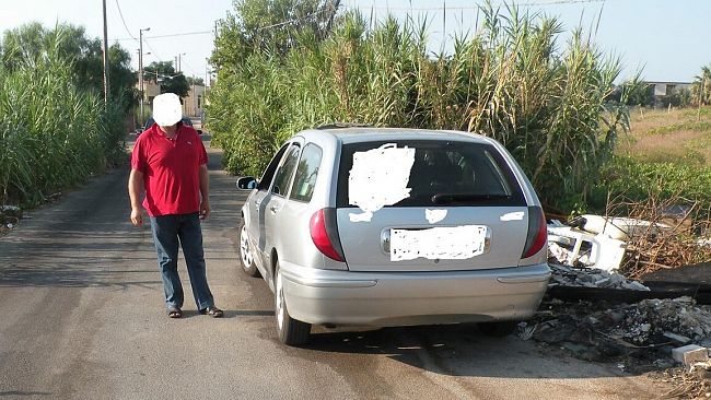 Lancio del sacchetto e abbandono di rifiuti a Campobello
