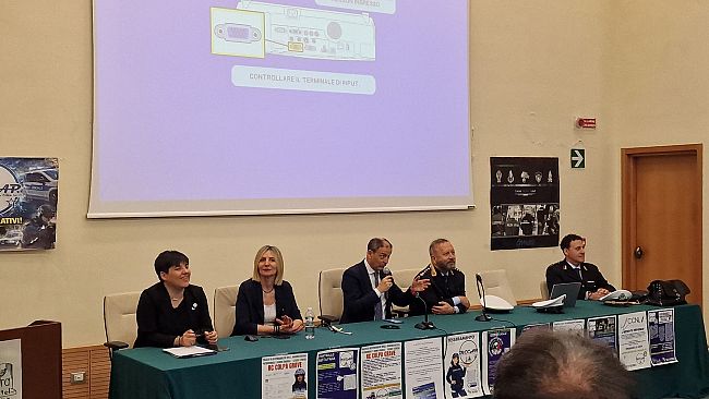 mazara-il-sindaco-quinci-ai-saluti-di-apertura-del-convegno-sulla-polizia-locale