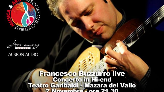 Francesco Buzzuro in concerto presso il Teatro Garibaldi di Mazara del Vallo.