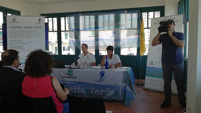 Il monitoraggio di Goletta Verde in Sicilia: 16 punti sui 25 risultano fuorilegge, entro i limiti il mare di Marinella di Selinunte