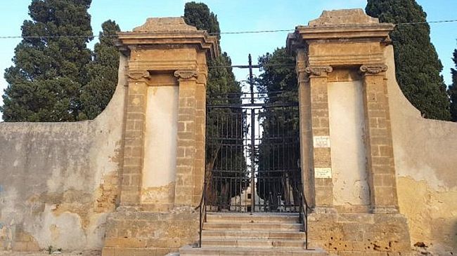​Castelvetrano, cimitero aperto anche a Pasquetta
