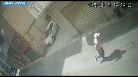 Video-Raggirano un’anziana donna fingendosi dei corrieri, arrestati dalla Polizia di Stato