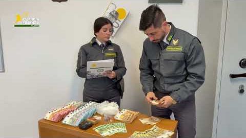 video-partinico-spacciatore-arrestato-dalla-guardia-di-finanza-trovati-70-mila-euro-in-contanti